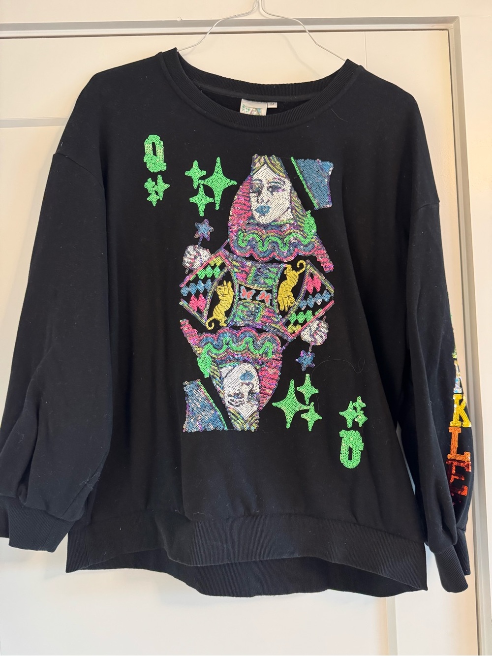 Queen of sparkles ✨ Black Graphic Sequin Queen Sweatshirt
